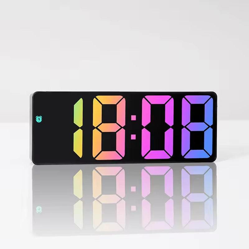 Digitale klok zwart met regenboog cijfers (16 cm)