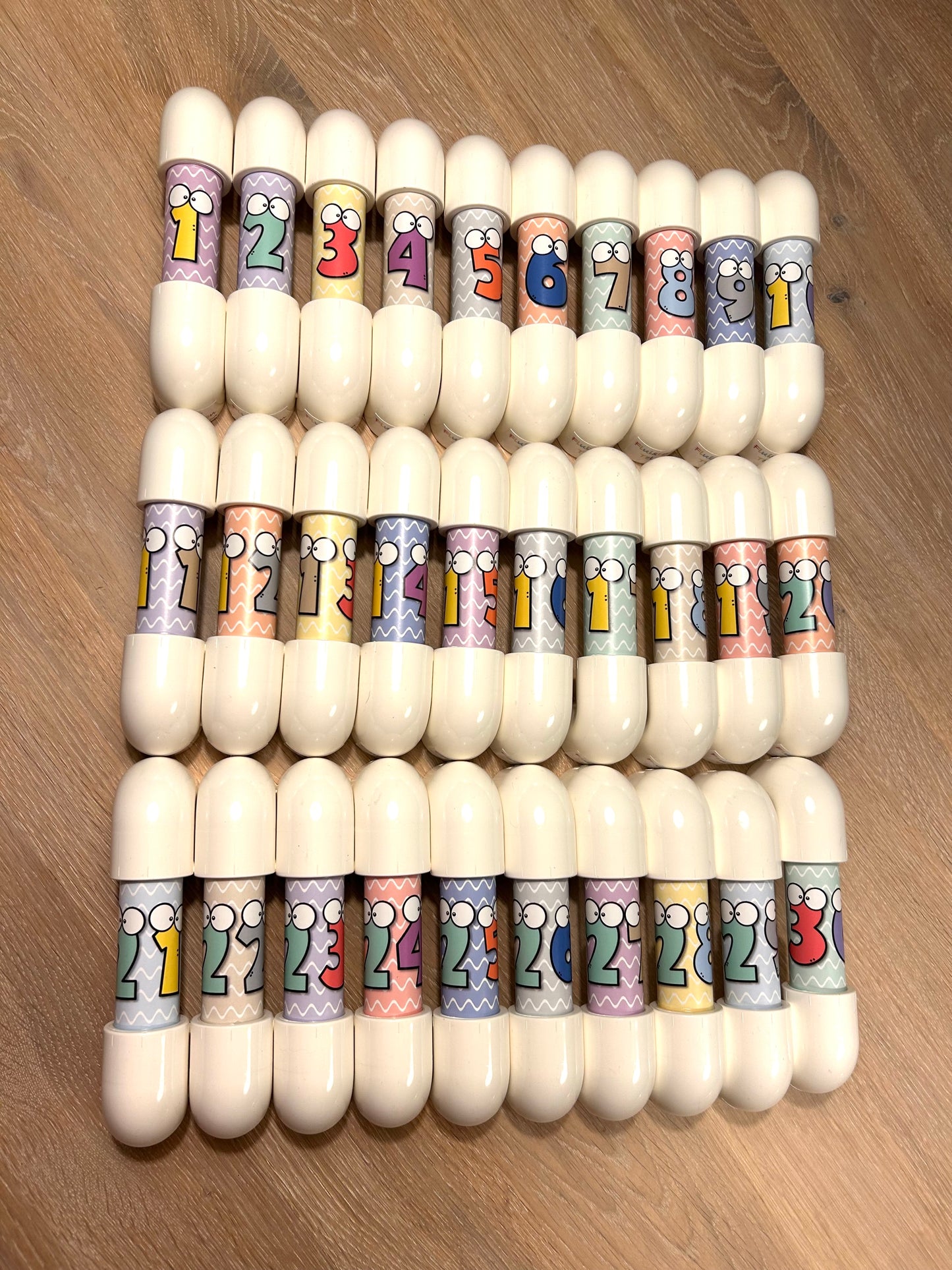 FluisterTelefoon (SET van 30 st.) "1-30 happy numbers"